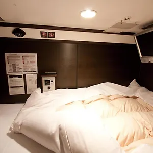 Hearts Capsule & Nakasu -male Only- Capsule hotel